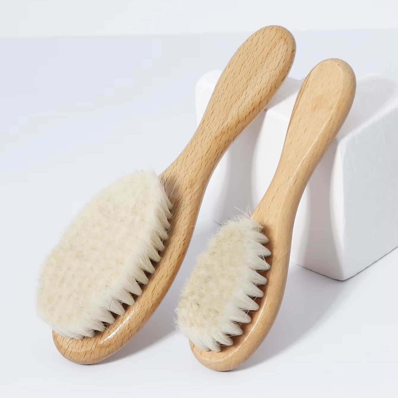 แปรงขนแพะนุ่มพิเศษพร้อมด้ามจับ - Hair Care Essential บทวิจารณ์และราคา