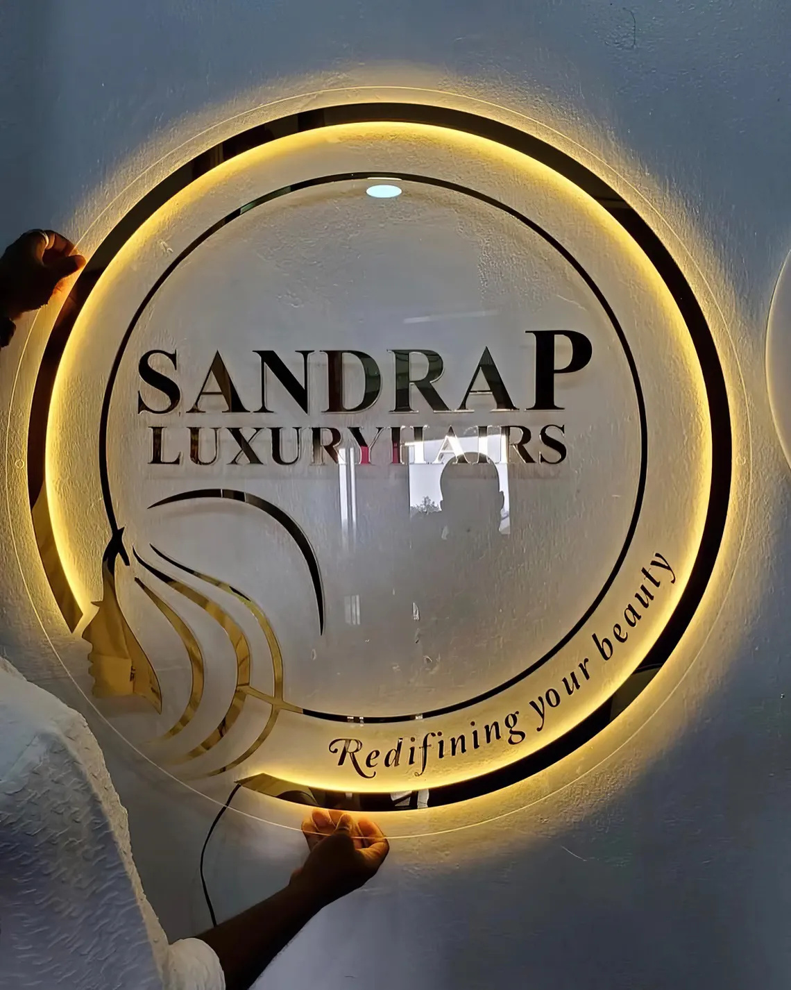 ป้ายโลโก้ LED แบบกำหนดเอง, ป้า - Hair Care Logo บทวิจารณ์และราคา